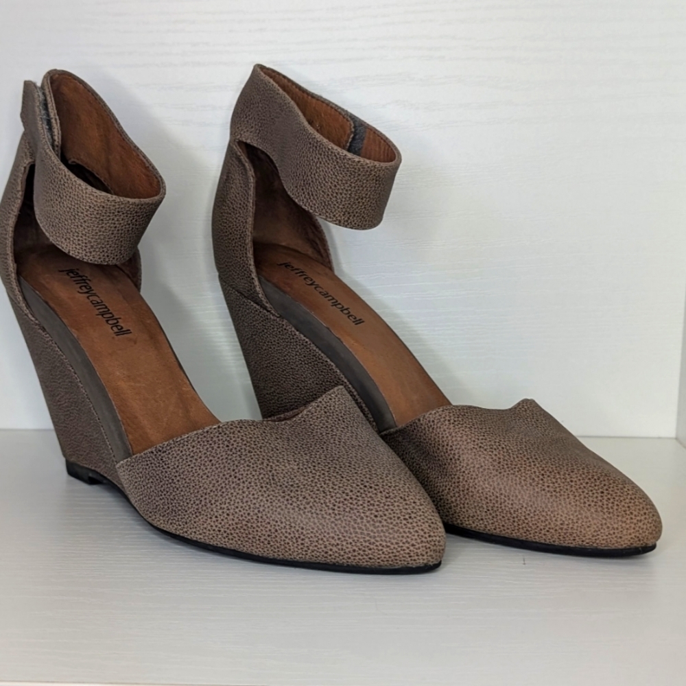 Jeffrey Campbell Tatum Wedge Heels sz 7